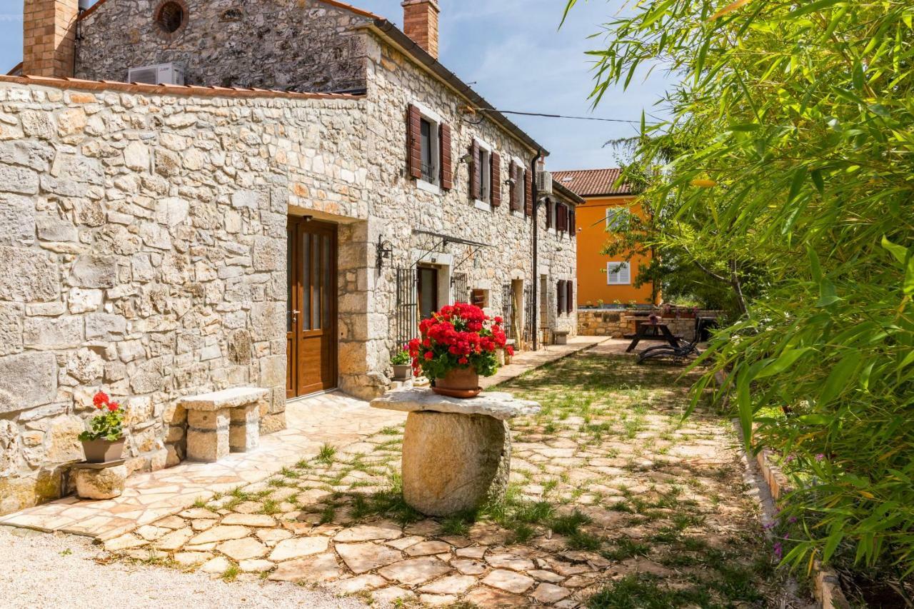 Old Istrian Home Martina Πόρετς Εξωτερικό φωτογραφία