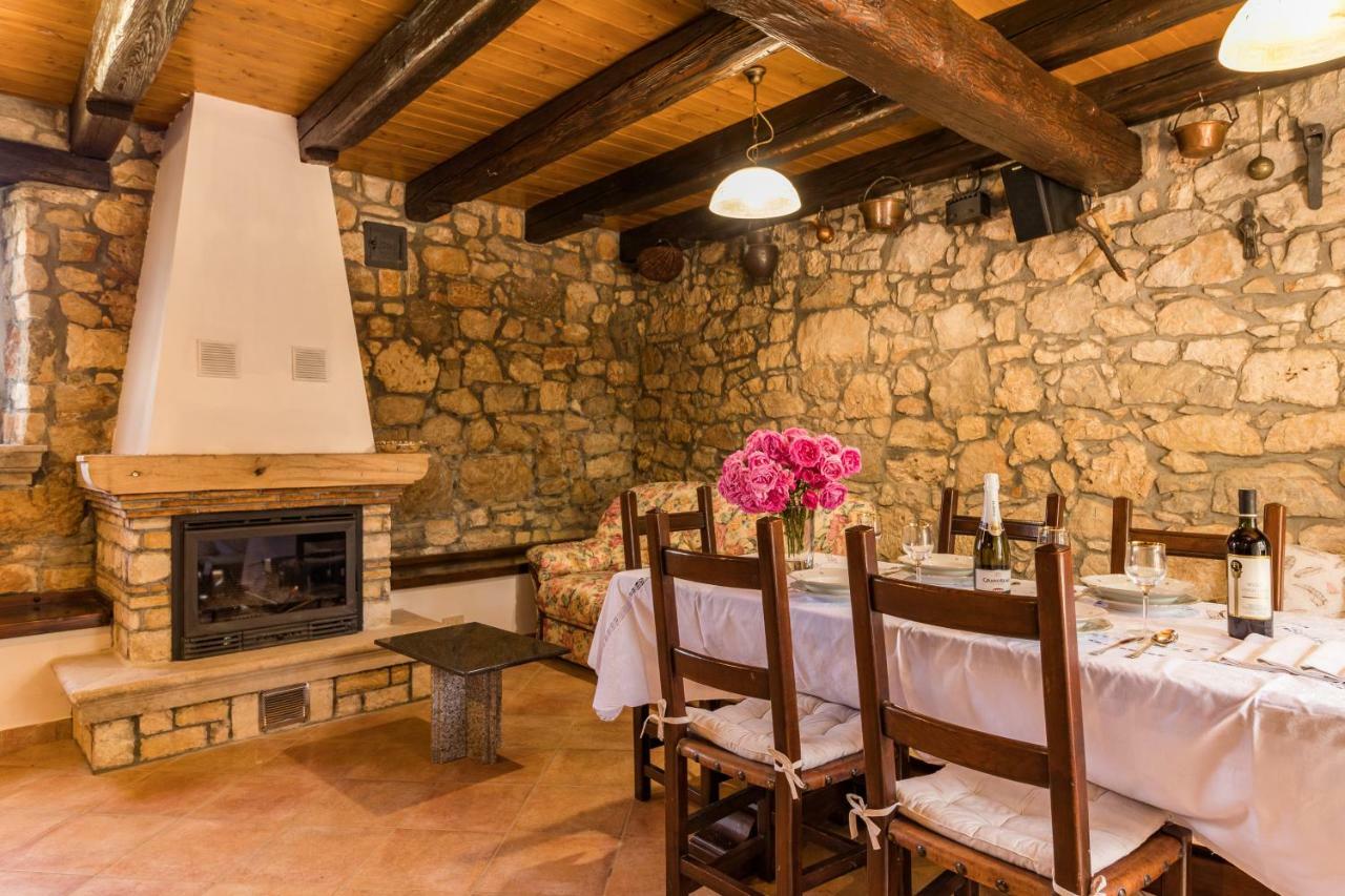 Old Istrian Home Martina Πόρετς Εξωτερικό φωτογραφία