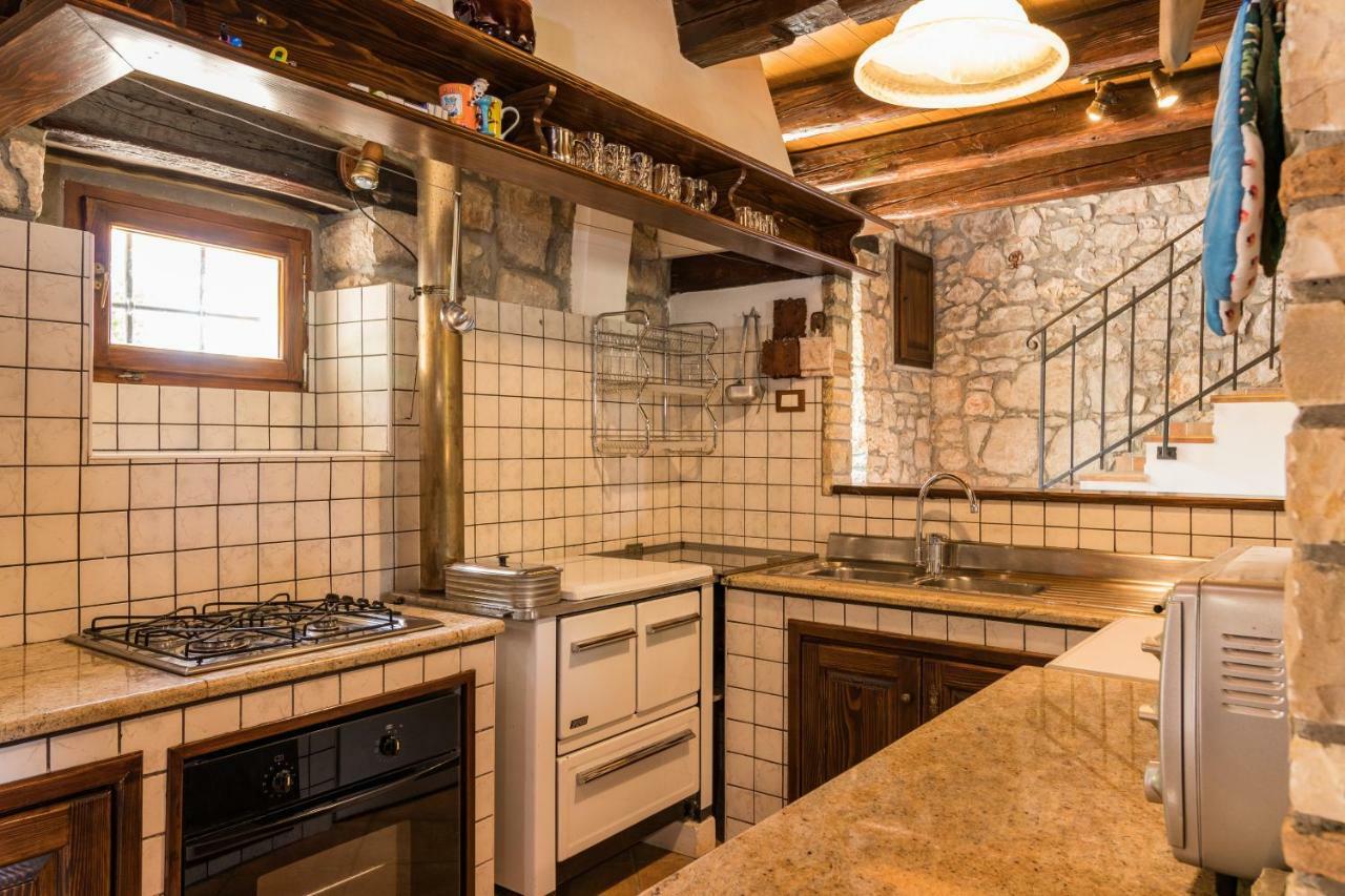 Old Istrian Home Martina Πόρετς Εξωτερικό φωτογραφία